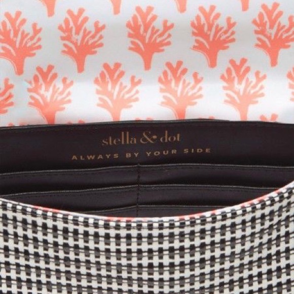 Stella and Dot Sample Clutch - Picture 7 of 7
